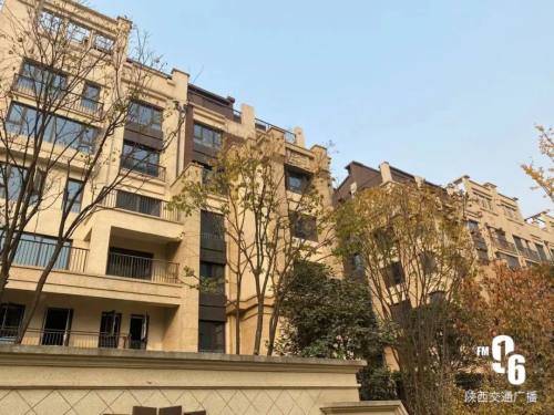 什么样的房子冬天住着比较冷 c4ea77868c754940ae614281a7c5c320.jpeg
