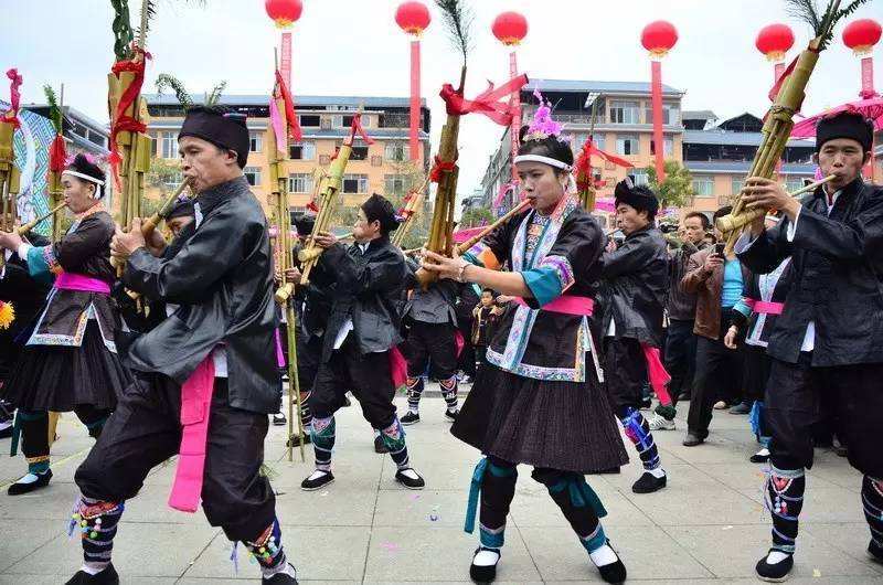 展现民族间友好与团结的乐器—侗族苗族瑶族的芦笙