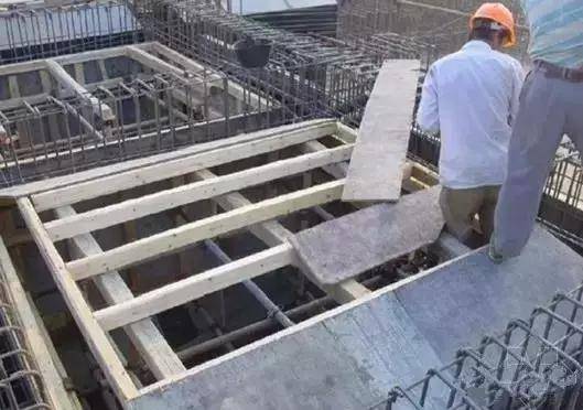 一栋33层住宅从基坑开挖到竣工的整个流程