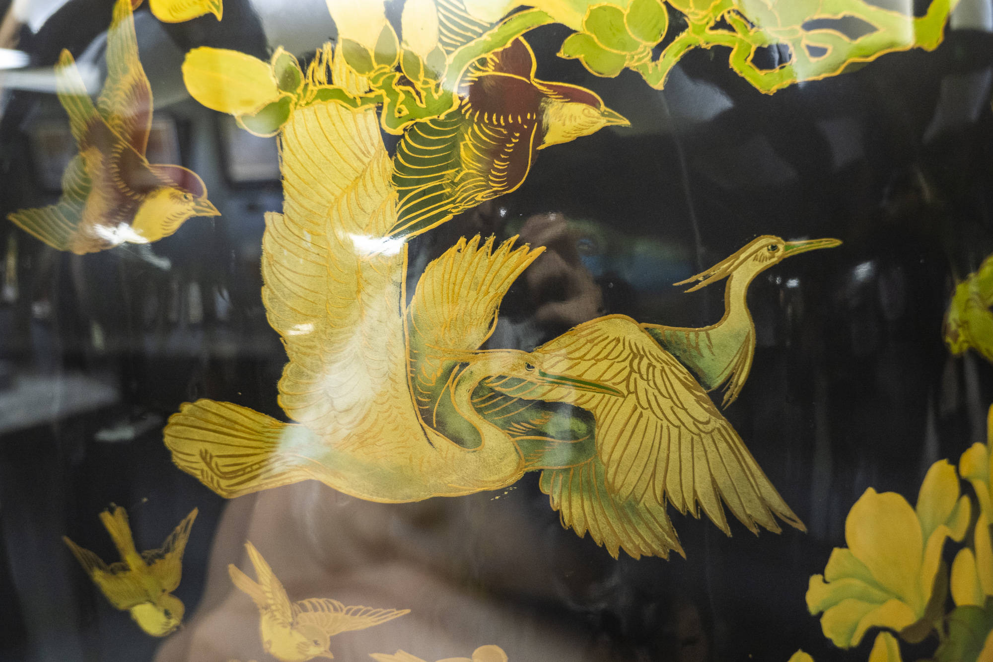 震撼世界之美，阳江漆器精美绝伦，近距离看“百鸟朝凤瓶”绝了！