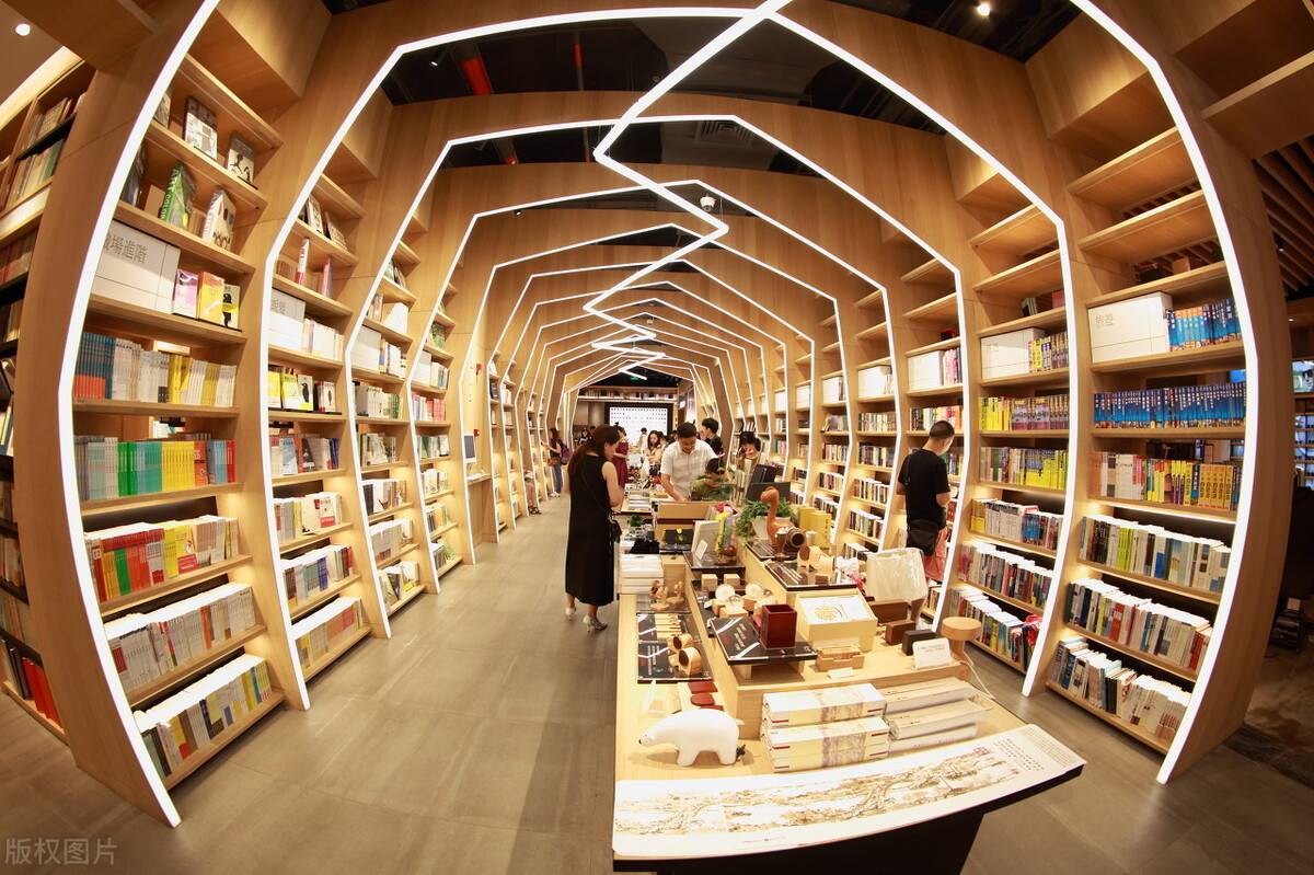 可以加盟的小型书店 8c7b299f0934420d9da56e439c1ea215.jpeg