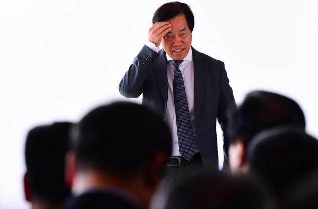 集团|华晨“摇摇欲坠”，阎秉哲“沉默是金”