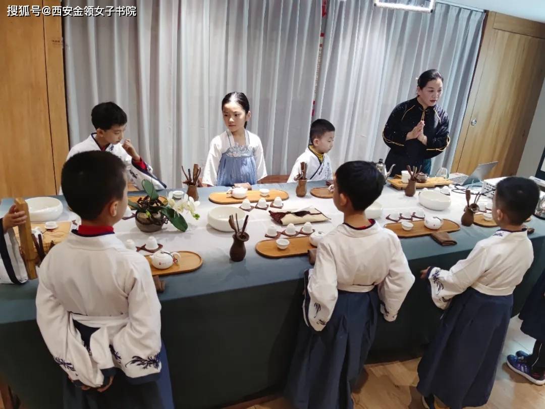 西安金领女子书院茯茶第一课堂少儿茶艺沙龙圆满成功