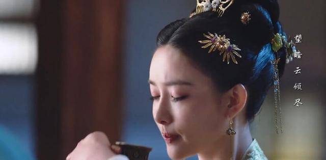 燕云台:李思费尽心思嫁给韩德让,却生不了娃,吃醋喝毒酒而死