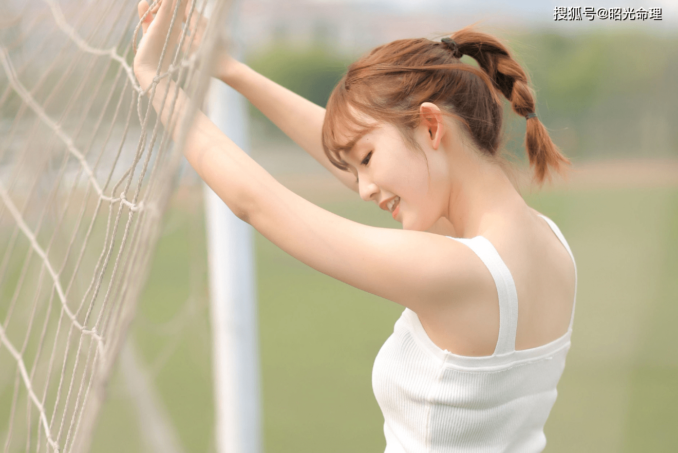 5ff7377200e343a8a3c0a5ec95006e54.png