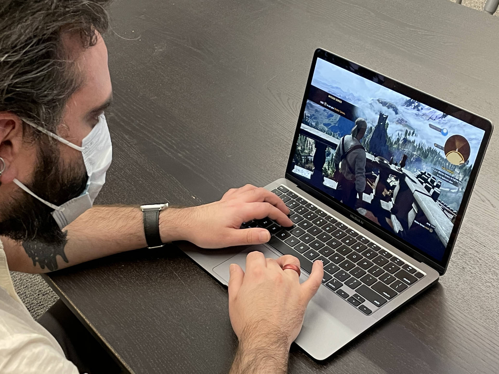 成功|双重套娃，苹果M1版MacBook成功运行Windows游戏
