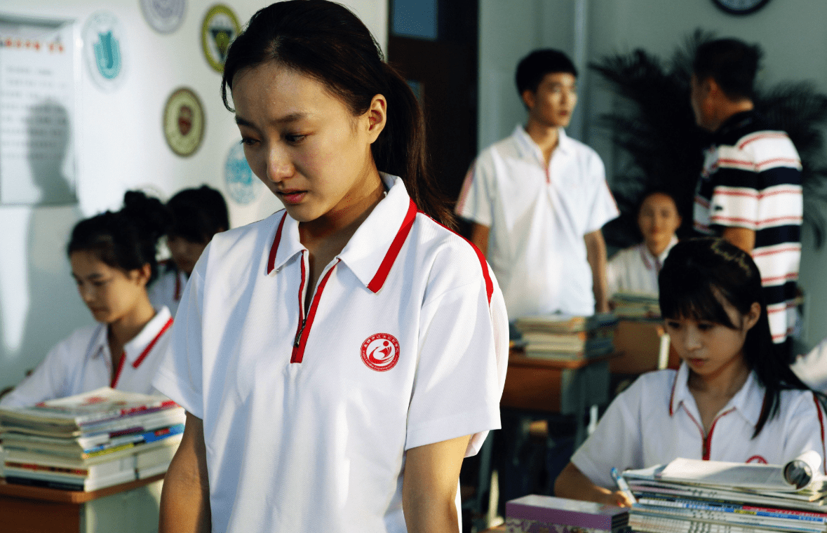第一种：保送大学的高中生 所谓保送也就是学生们不用通过高考，便能够成功地进入大学