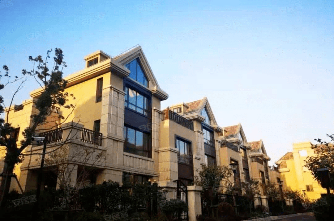 阳光小镇个人简介 e56eb628edce455aa2ddb14ff979c6da.png