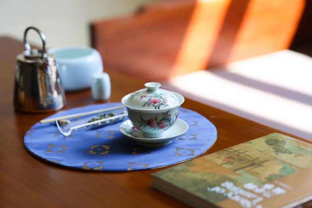 品茶必须拥有好茶具么 504f67695c7841359fa6e43628e85eb8.jpeg