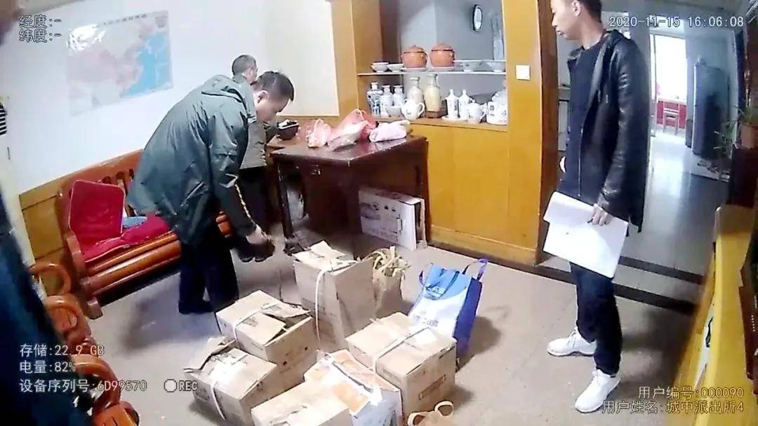 泰州25箱古董被盗！竟被当成废品，随意堆放在阳
