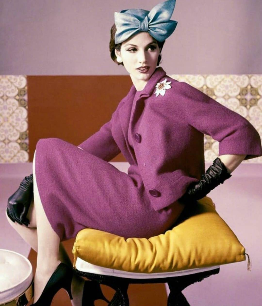 五十年代的裙装造型，五彩缤纷的配色，美丽得让人心动