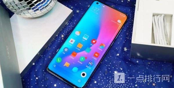 11与11 Pro，哪款更值得入手？