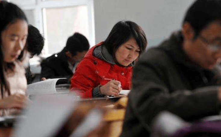 怎么当上公务员 9b467684b1b24ddd9c3ef2d83fc7b330.png