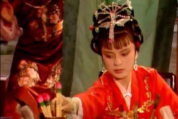 原创探春和贾环同父同母同是庶出为何待遇大异真相和你想的不一样