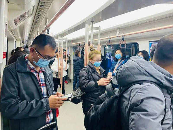 进出浦东机场健康码会变色？航班大范围取消？