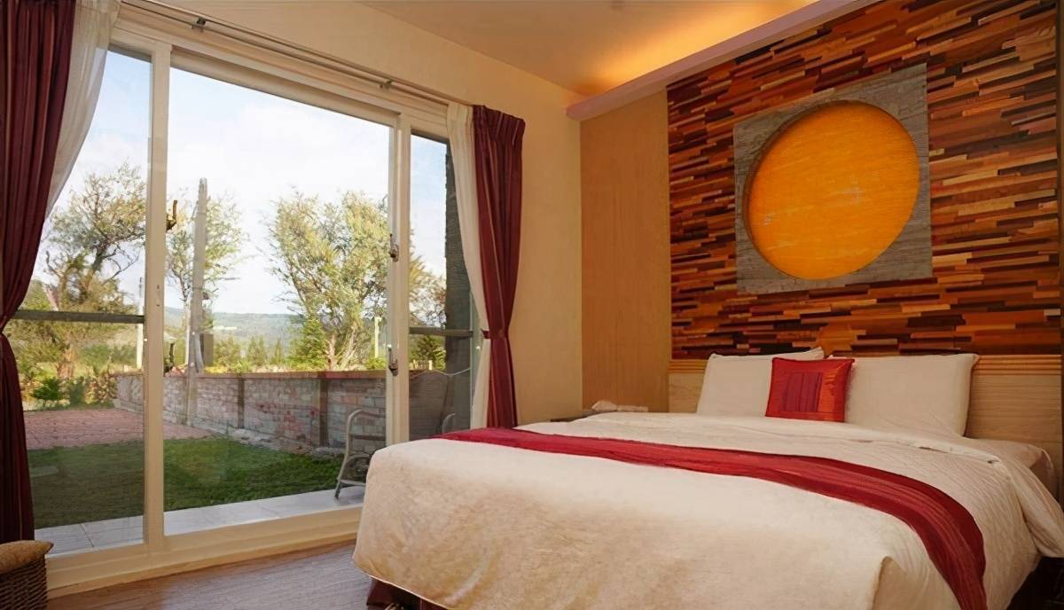 智能酒店运营,看华人易居是怎么做的