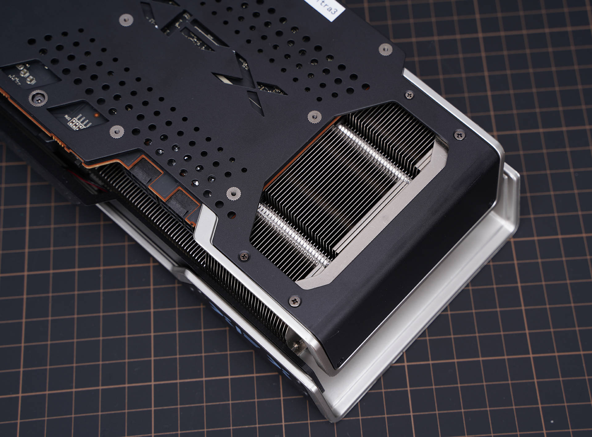 -bit|非公版更强 讯景XFX RX6800 XT海外版显卡评测