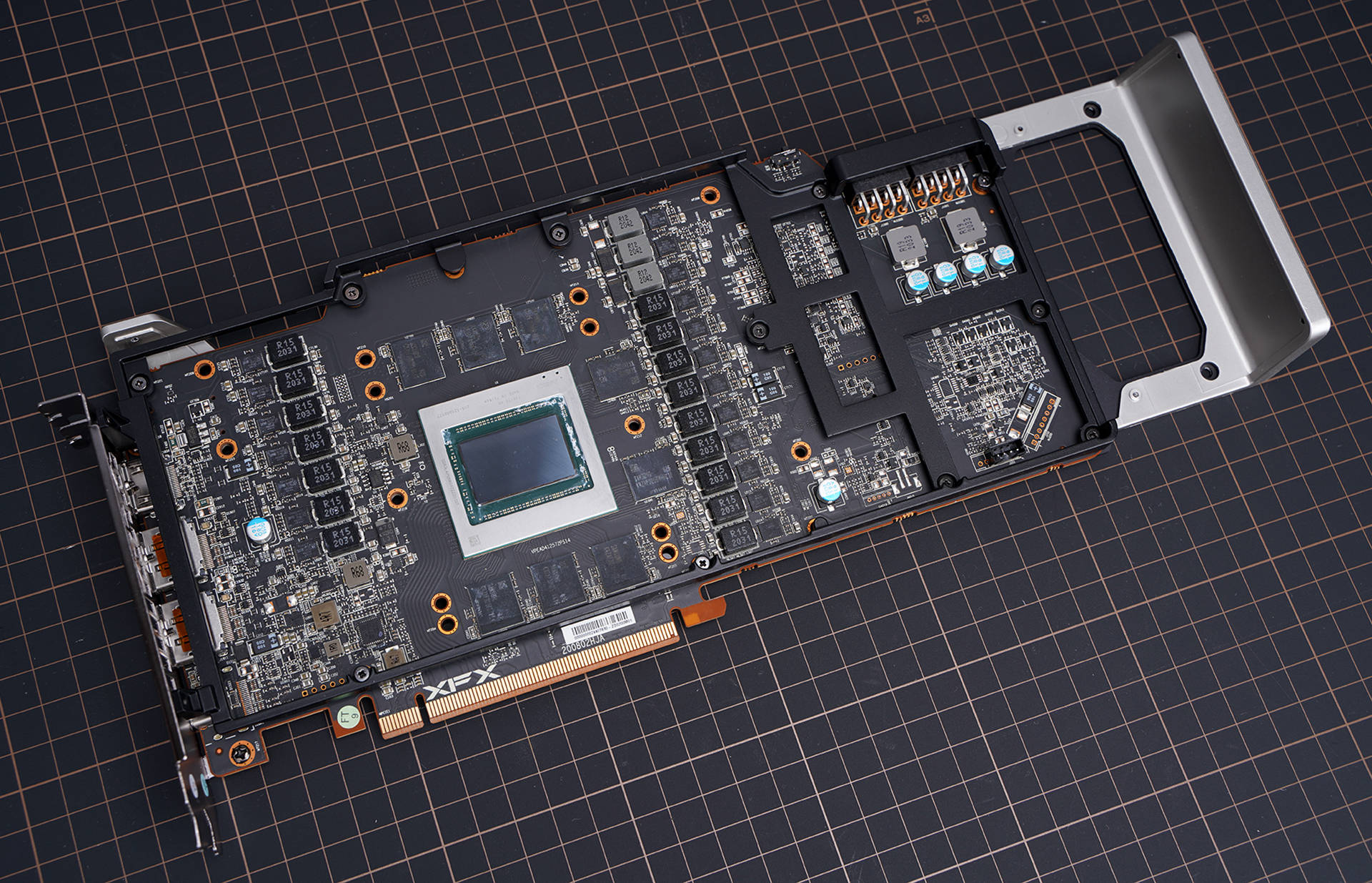 -bit|非公版更强 讯景XFX RX6800 XT海外版显卡评测