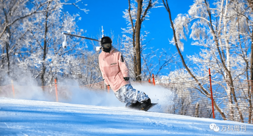 连续四年蝉联桂冠,万科松花湖度假区再获世界滑雪大奖