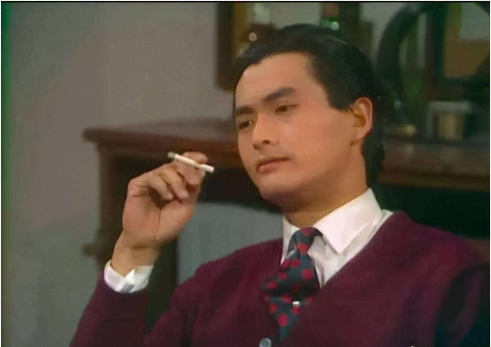 1980年,赵雅芝和周润发联袂出演电视剧《上海滩》,这是二人合作的影视
