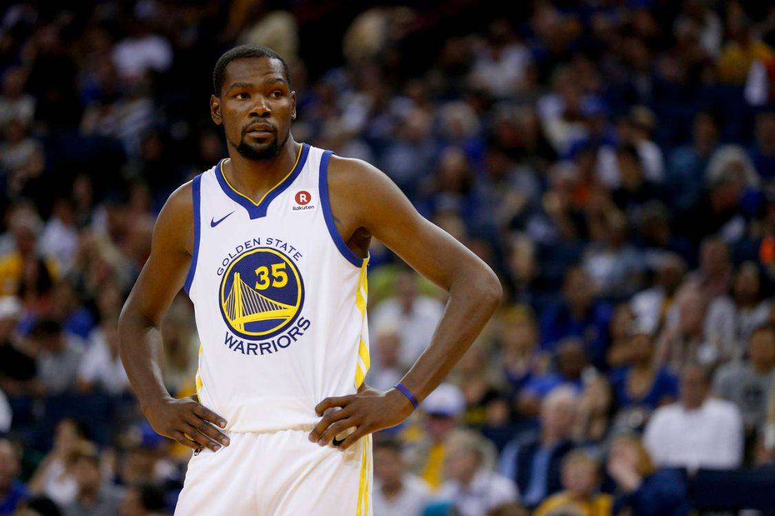 还没进NBA，就手握球鞋代言合同，历史仅5位天才做到