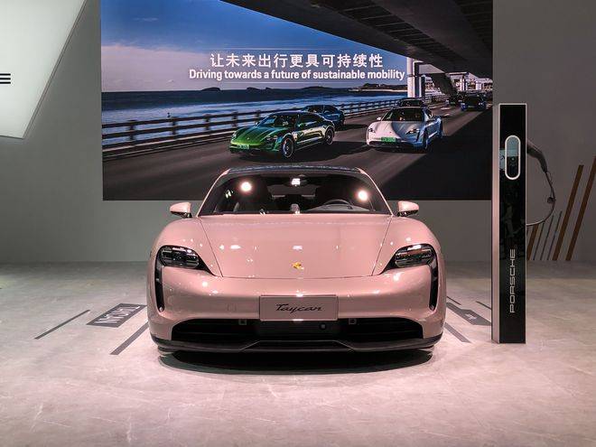 保时捷taycan销量遇冷入门版车型更具性价比