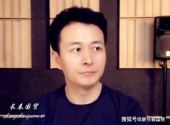 袁立前夫近照曝光,为人低调二婚娶娇妻恩爱幸福