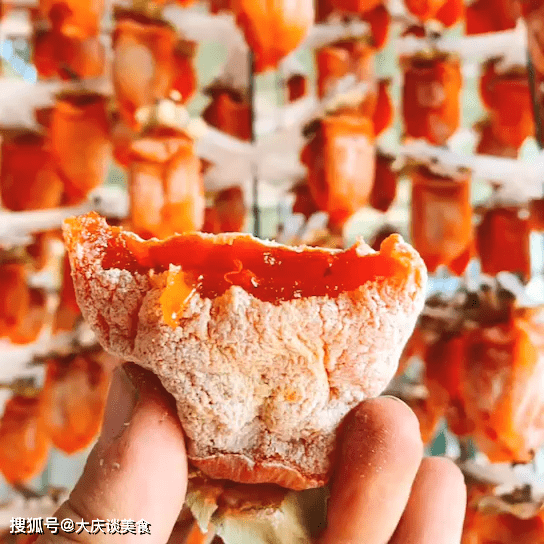怎么晒柿子饼简单好吃 06204c78292743f1b204043e13720f7e.png