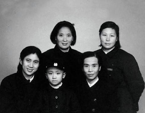 原创毛泽覃牺牲仅30岁,妻子参加革命牺牲,毛泽东:泽覃胆子比我大