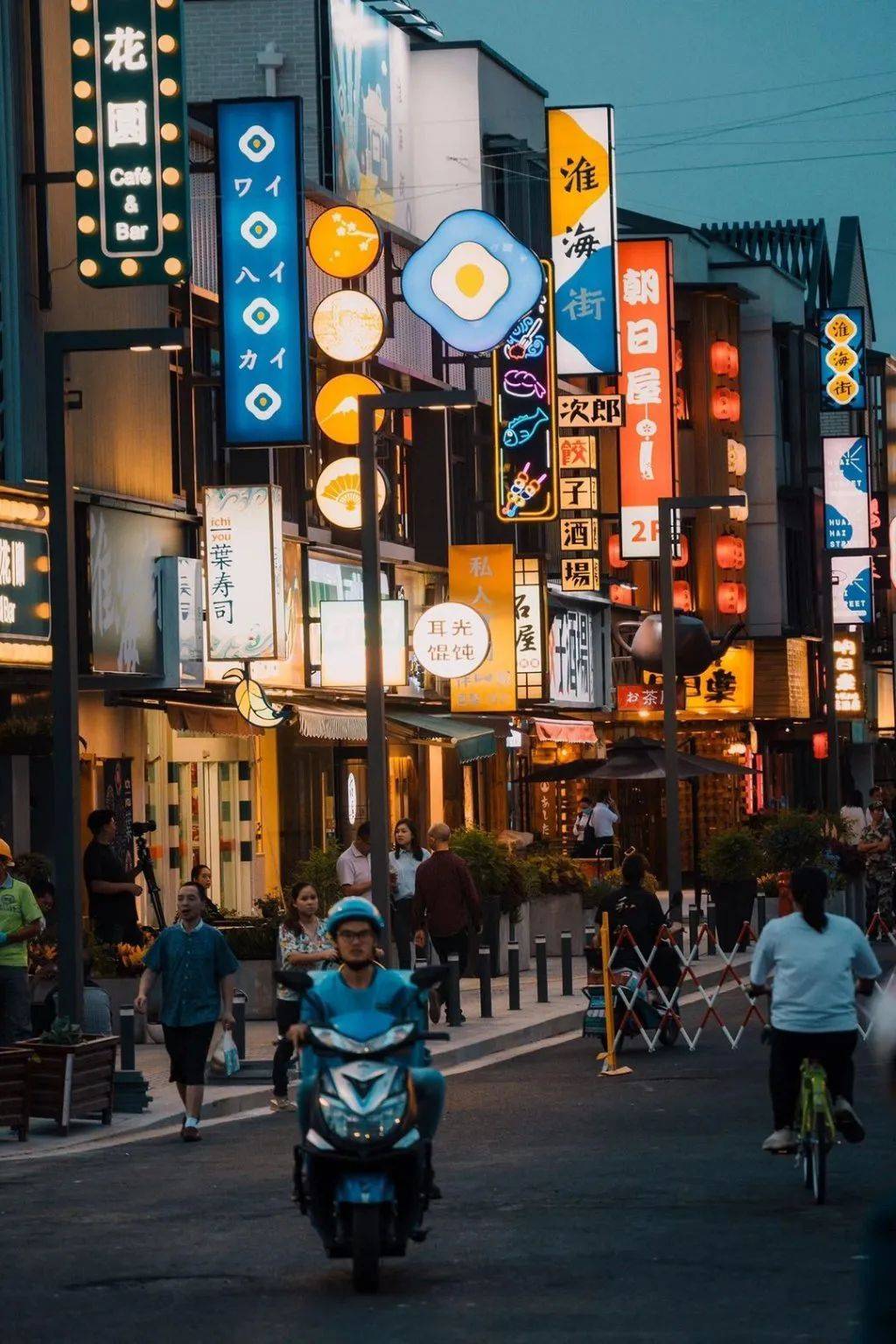 中国各地流行高仿"日本街",不出国游日本?对此你有何感想?