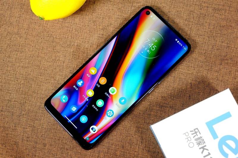 机身|6000mAh“充电宝”加持！联想乐檬K12 Pro评测：899元经典回归