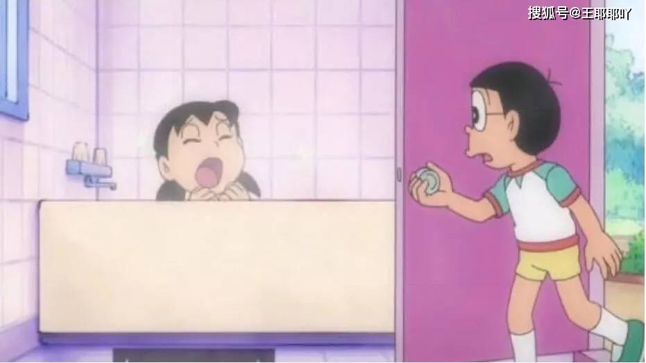 【beat·365】
搞笑图片：大叔模拟明星照片(图12)