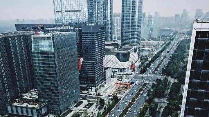 全球城市gdp50强2020_近十年中国gdp数据图(2)