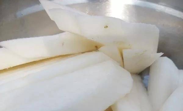 如何切萝卜条来晒干 5b976097c55746bc8a03e8f4cf600845.jpeg