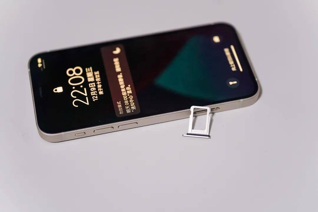 的设计|iPhone 12 mini五日谈：乔布斯真正的“精神遗产”