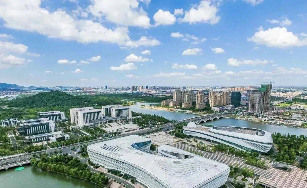 我住在一个人口大约30万的城市_怀孕一个月b超图片