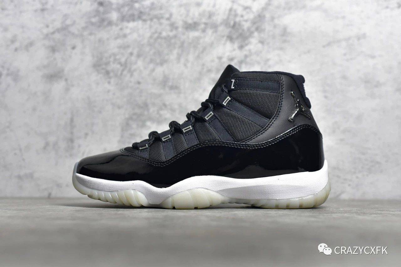 乔丹air jordan 史上的 aj11 漆皮全掌碳板水晶底篮球鞋