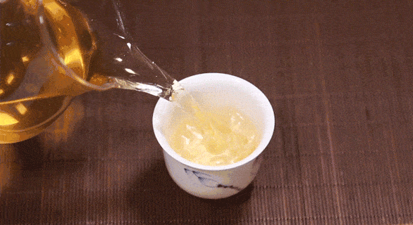 雪梨水怎么煮止咳化痰有效 e1bfce17bf524962ad89d9788eaab98c.gif