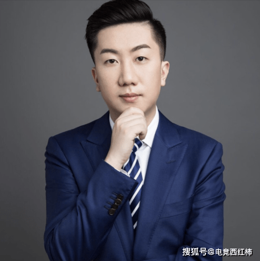 和"吃鸡"的百人混战相比,"csgo"延续了"cs"警匪对抗的经典打法.