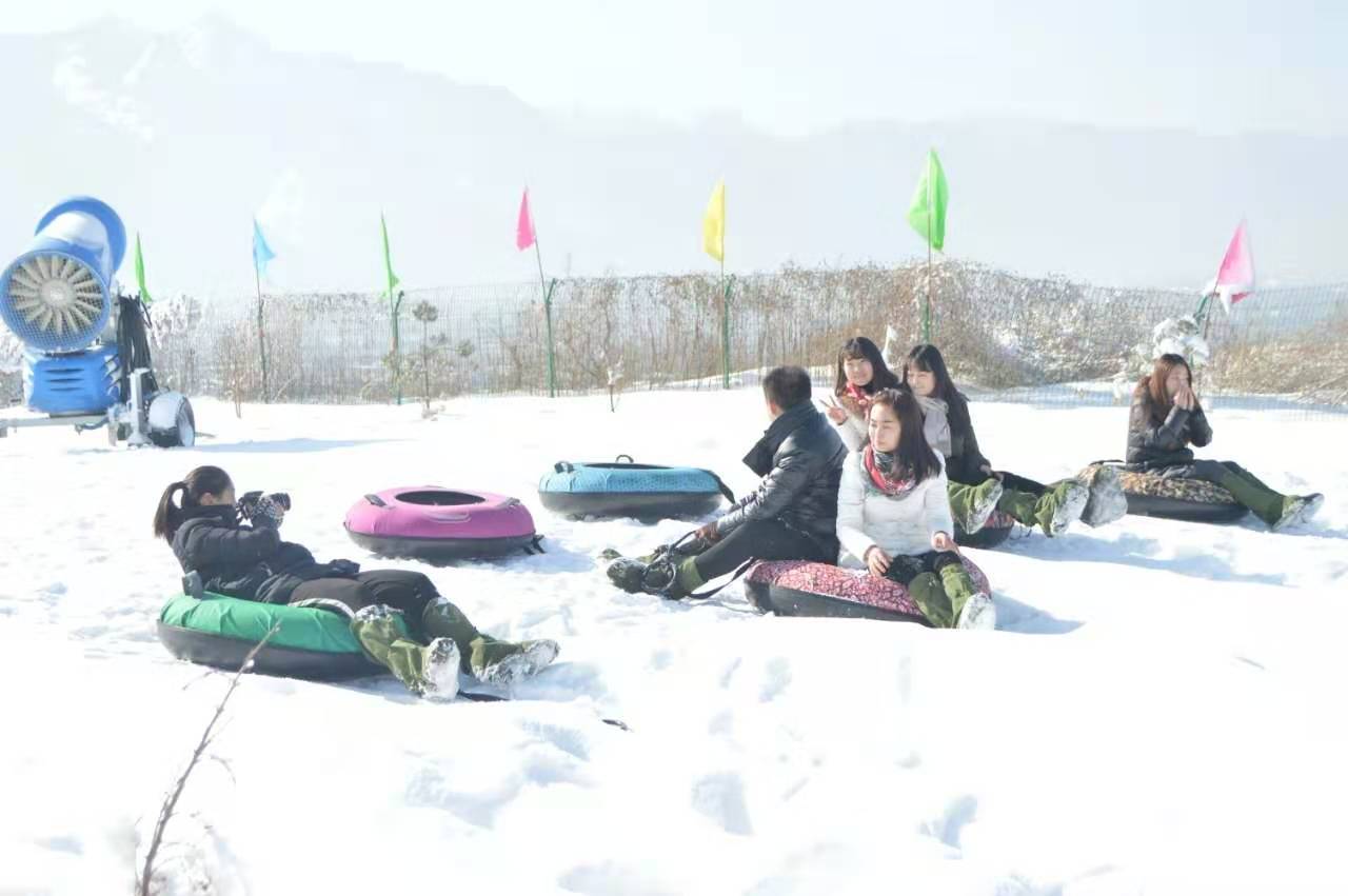 华山国际滑雪场12月20日开业这个冬天一起去滑雪吧