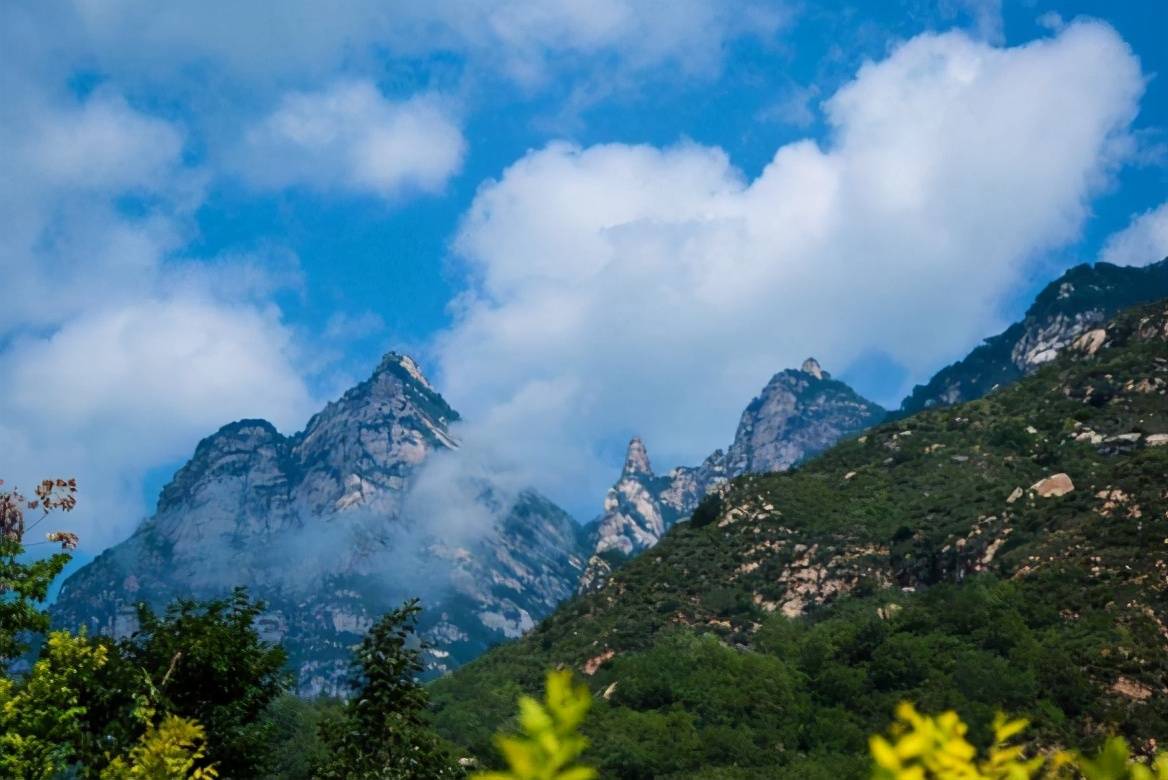 石家庄捡一5A景区，被称京冀小黄山，门票50游客不绝