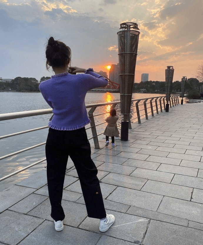 大疆怎么自拍背影 e0c868dc462b481e93b8be683ebac62b.png