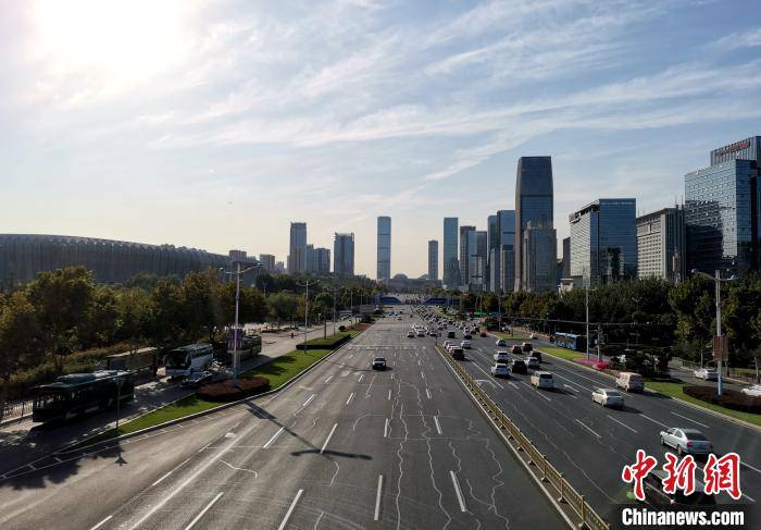城镇人均住房面积_中国的人均住房面积