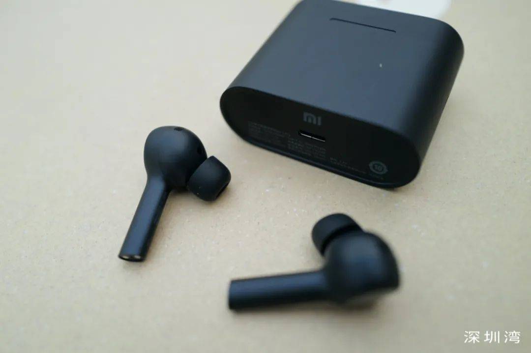 主动|盘点 2020 年 15 款真无线降噪耳机,超越 AirPods Pro 只待时日?| 年度复盘