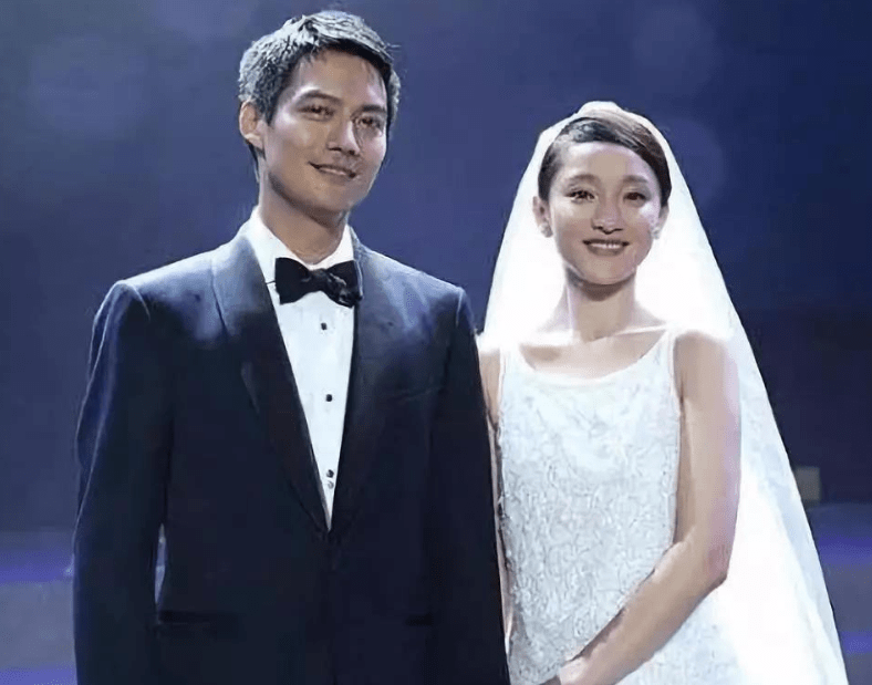 周迅老公疑婚內劈腿，和新歡親吻照曝光，女方為空姐身材超好顏值不輸明星 娛樂八卦吃瓜 第5张