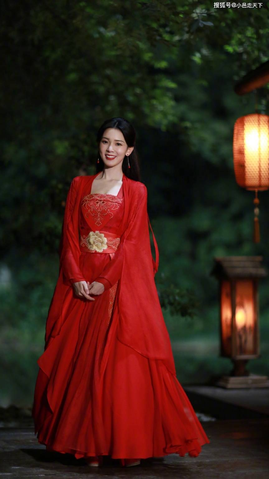 壁纸欣赏 陈瑶第一期 少女大人红裙唯美剧照