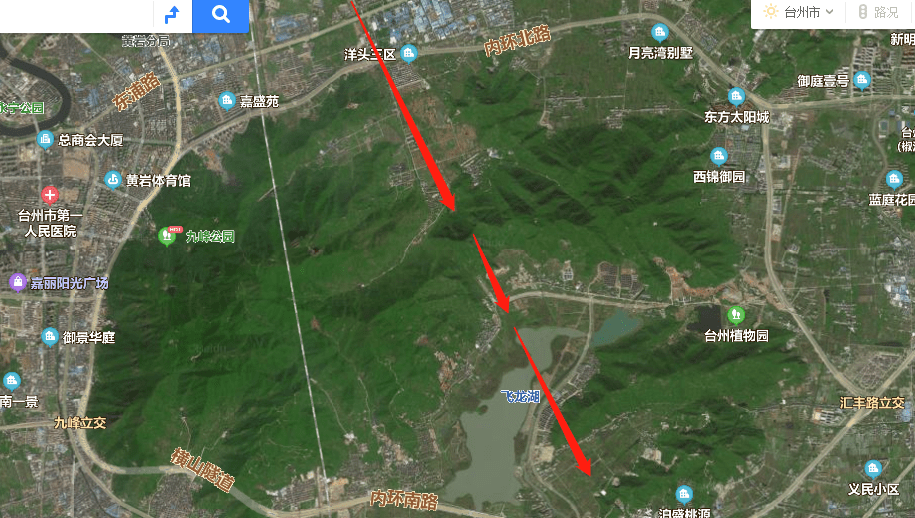 黄岩北城到温岭泽国的公路横穿内环线,带动黄岩院桥,路桥飞龙湖一带的