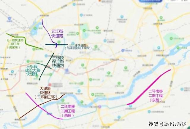 据介绍,2021年,沈阳拟建快速路里程14公里,启动元江街快速路,大堤路