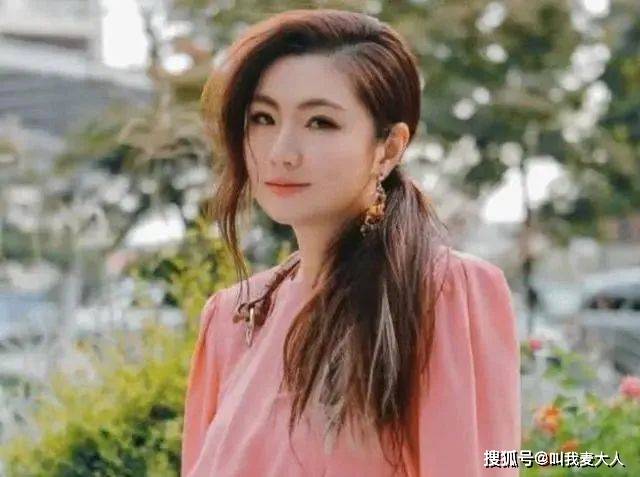 10年前,被大火"毁容"的俞灏明,如今怎样了?_任家萱