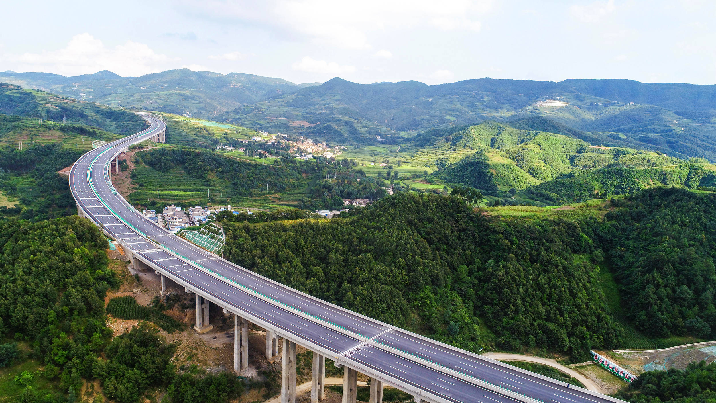 云南寻沾高速公路建成通车,出滇入川入藏再添重要通道